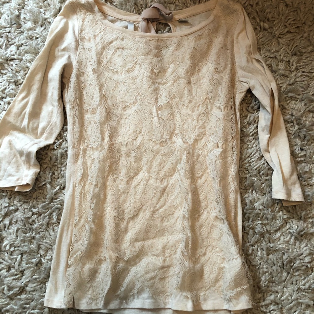 Quarter sleeve shirt